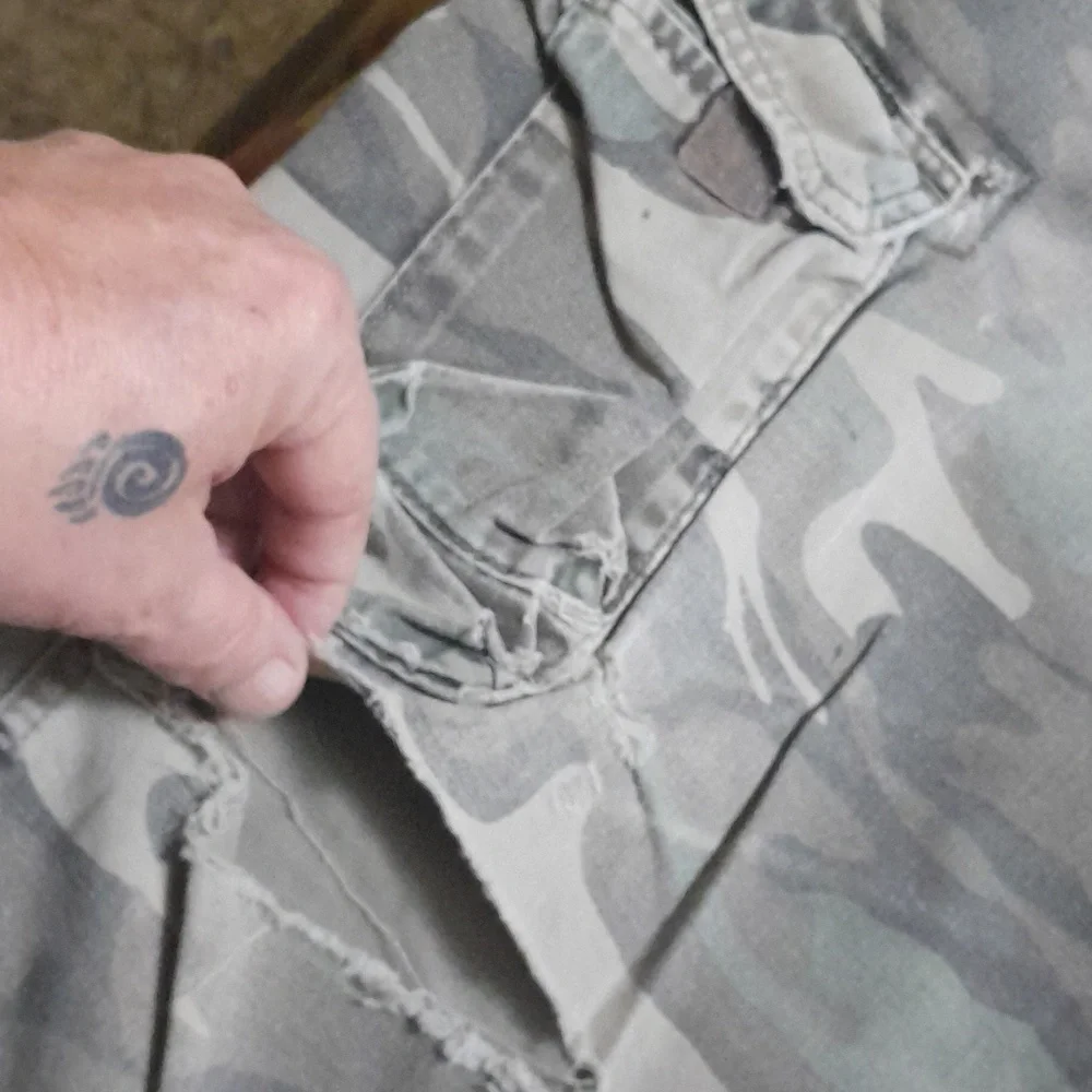 Wrangler Jean company camo cargo pants 36x32 - Picture 5 of 8